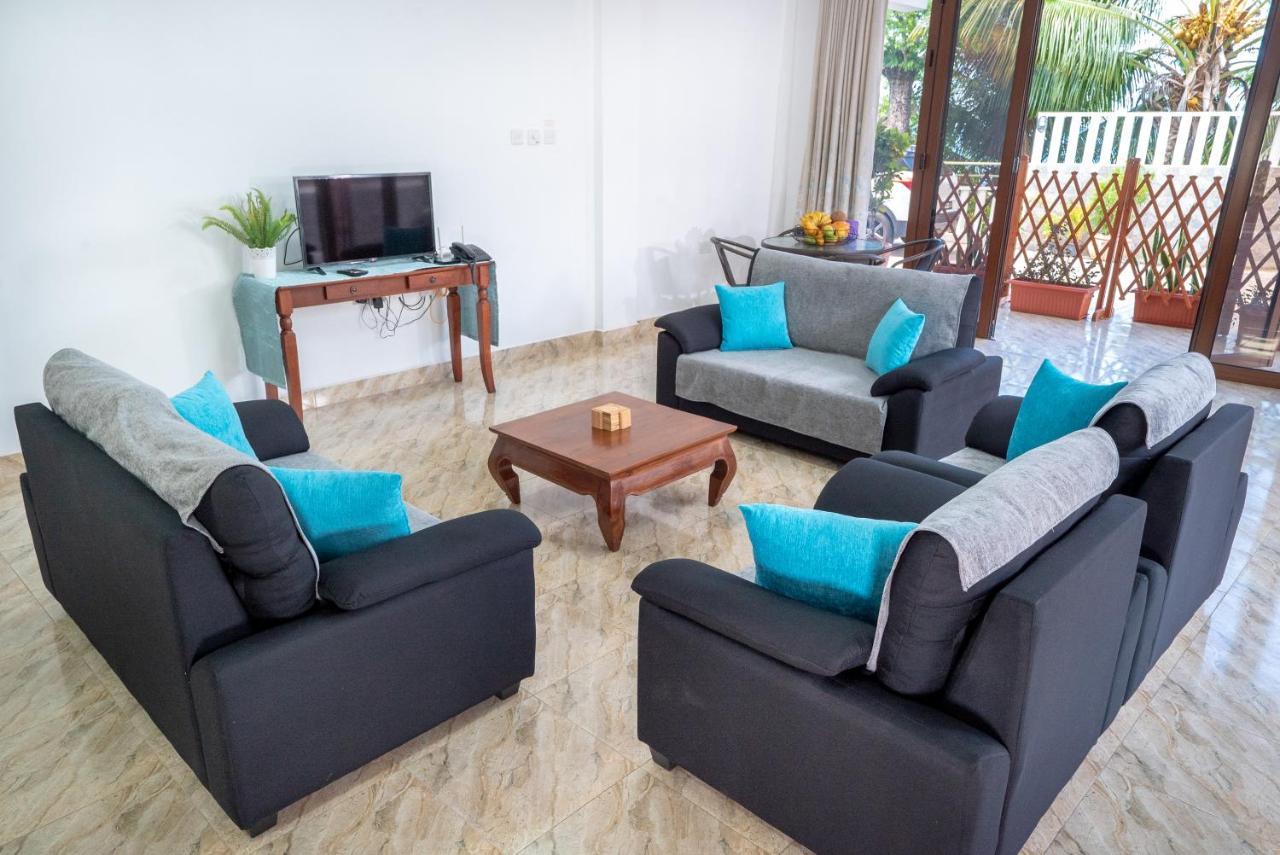 La Belle Self Catering