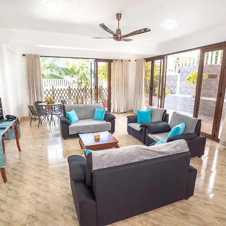 La Belle Residence Self Catering Accommodation Beau Vallon  Exterior photo