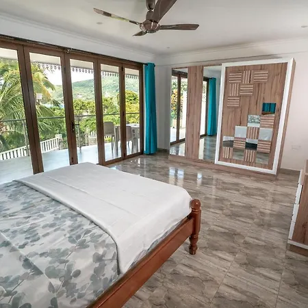 La Belle Residence Self Catering Accommodation Beau Vallon  Exterior photo