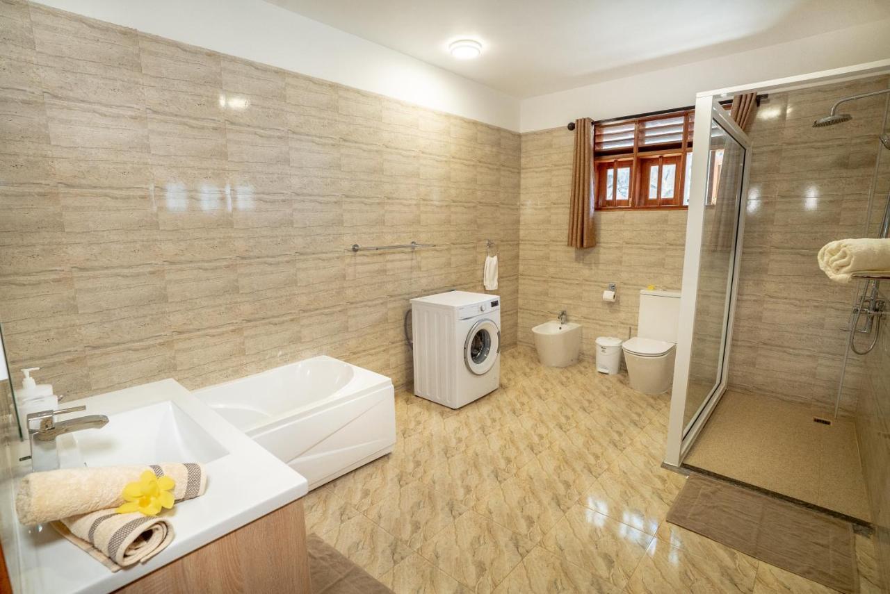 La Belle Self Catering בית נופש בו ואלון